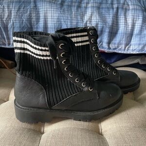 Steve Madden combat boots